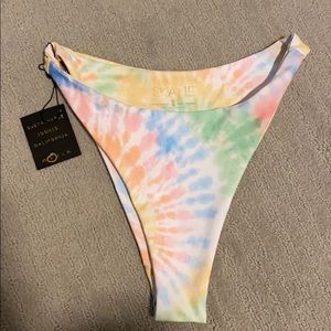 RARE! Skatie x salty blonde Kelly bottom small